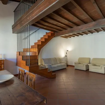 Apartment Pitti View In Serragli Florence